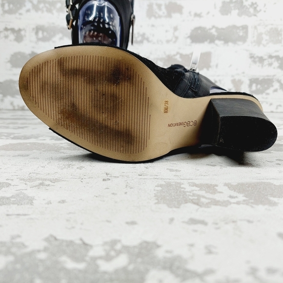 BCBGeneration Black Perforated Suede Block Heel Buckle Up Sandals K941 - Picture 8 of 16